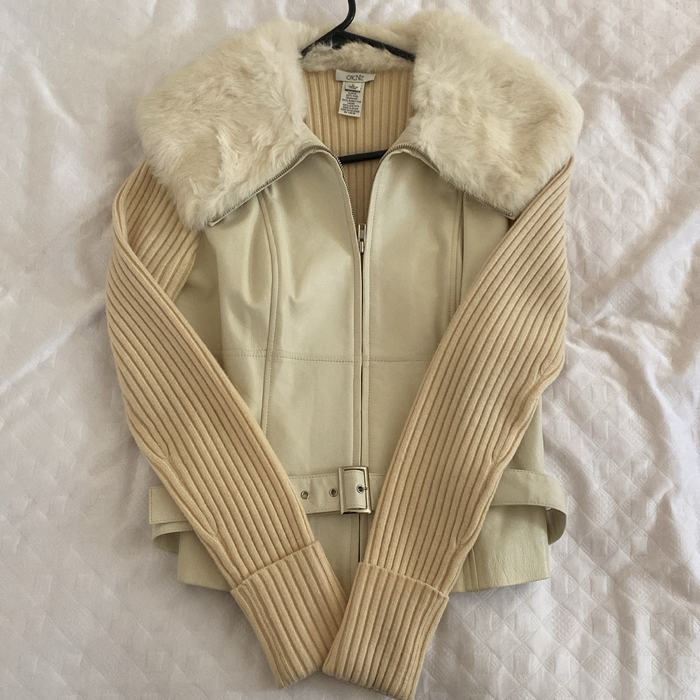 Beautiful Cache Jacket. - image 1